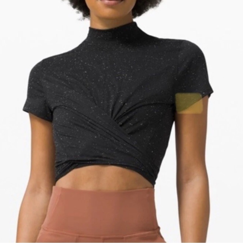LULULEMON Women’s Black White Speckle TIME TO RESTORE Tie Waist Mock Neck Top 4